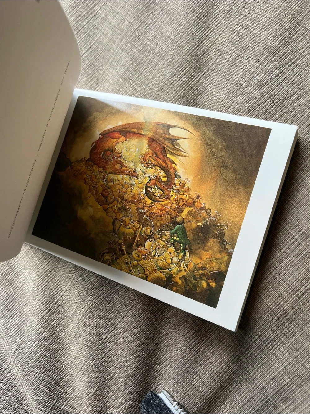 Tolkien's Hobbit Book of Post Cards Collectable Lord of the Rings Art